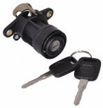 Trunk lock with cylinder